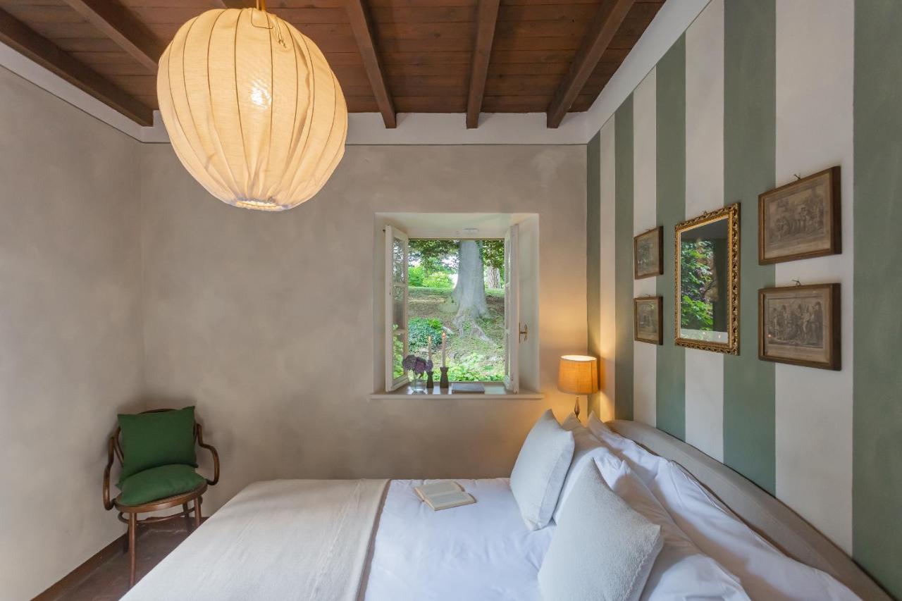 Riva With Pool & Garden By Rent Villa Bellagio