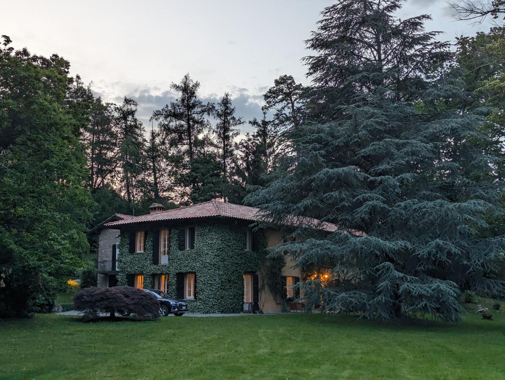 Riva With Pool & Garden By Rent * Bellagio