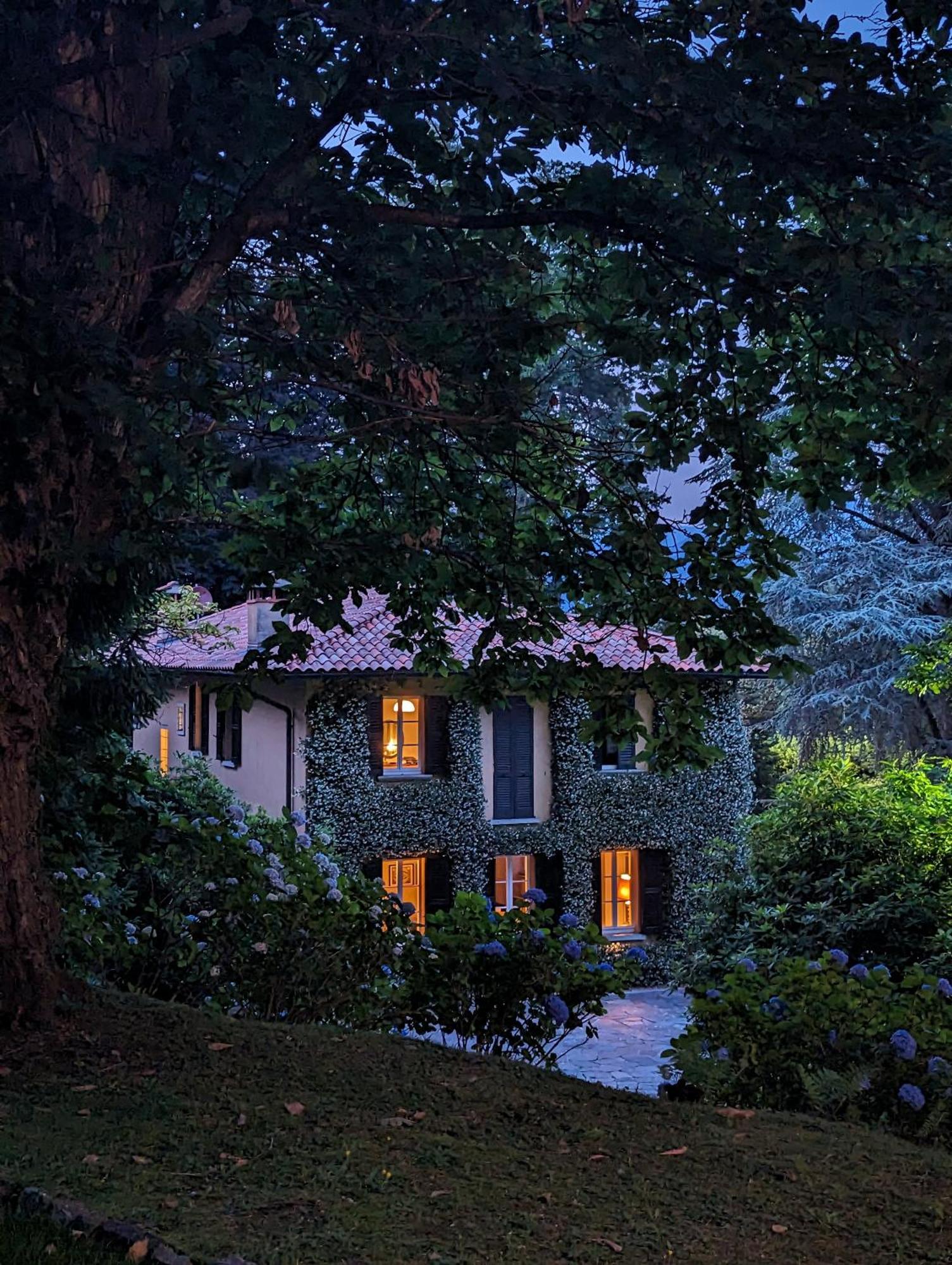 Villa Riva With Pool & Garden By Rent *
